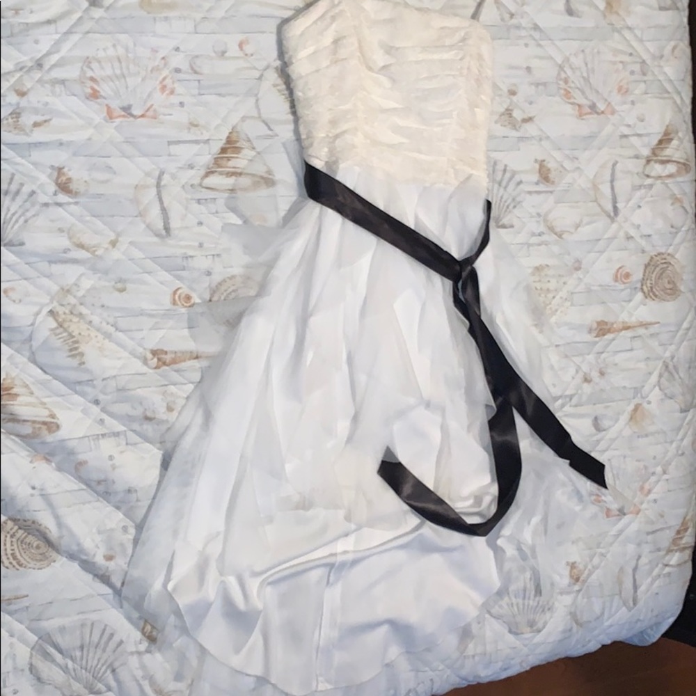 Very formal or wedding dress